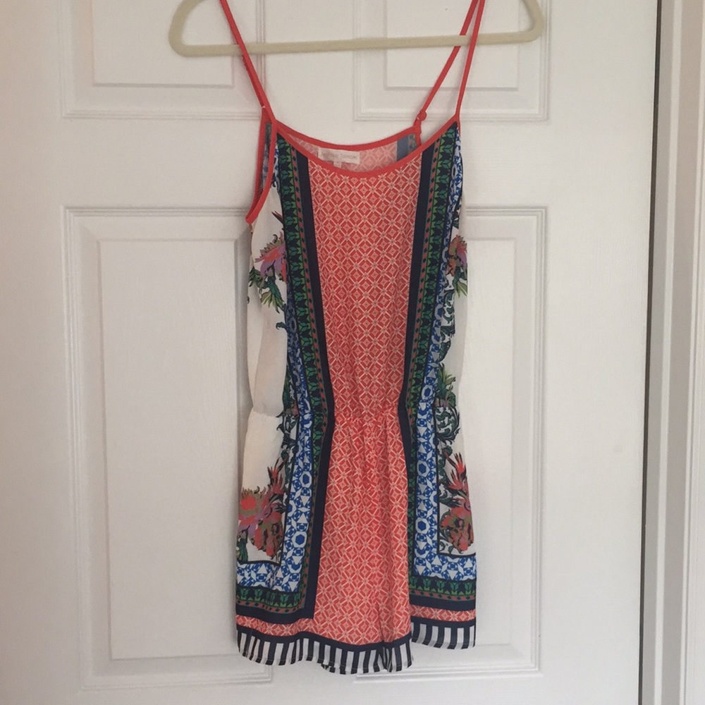 Romper size S